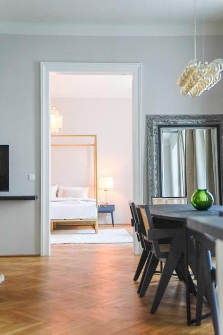 וינה Boutique Suite Near Museum District מראה חיצוני תמונה