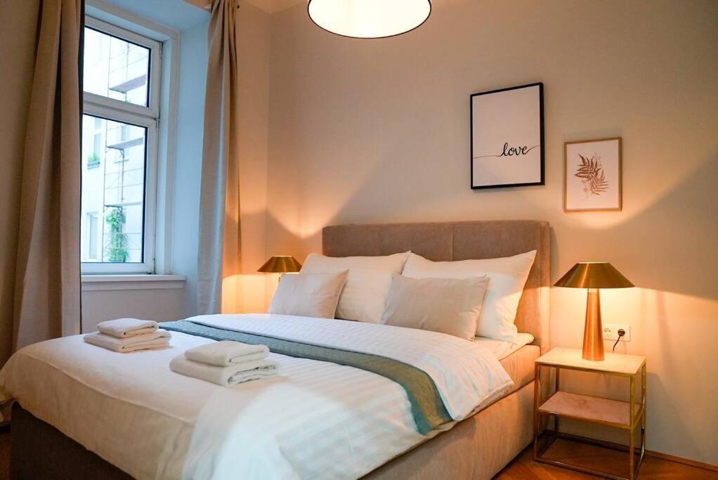 וינה Boutique Suite Near Museum District מראה חיצוני תמונה