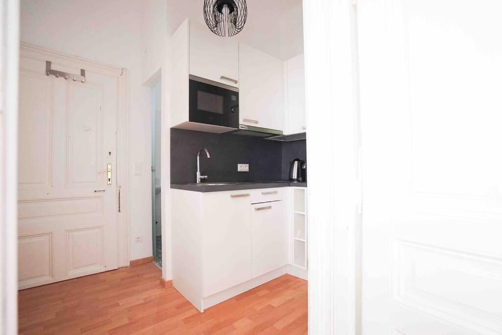 וינה Boutique Suite Near Museum District מראה חיצוני תמונה