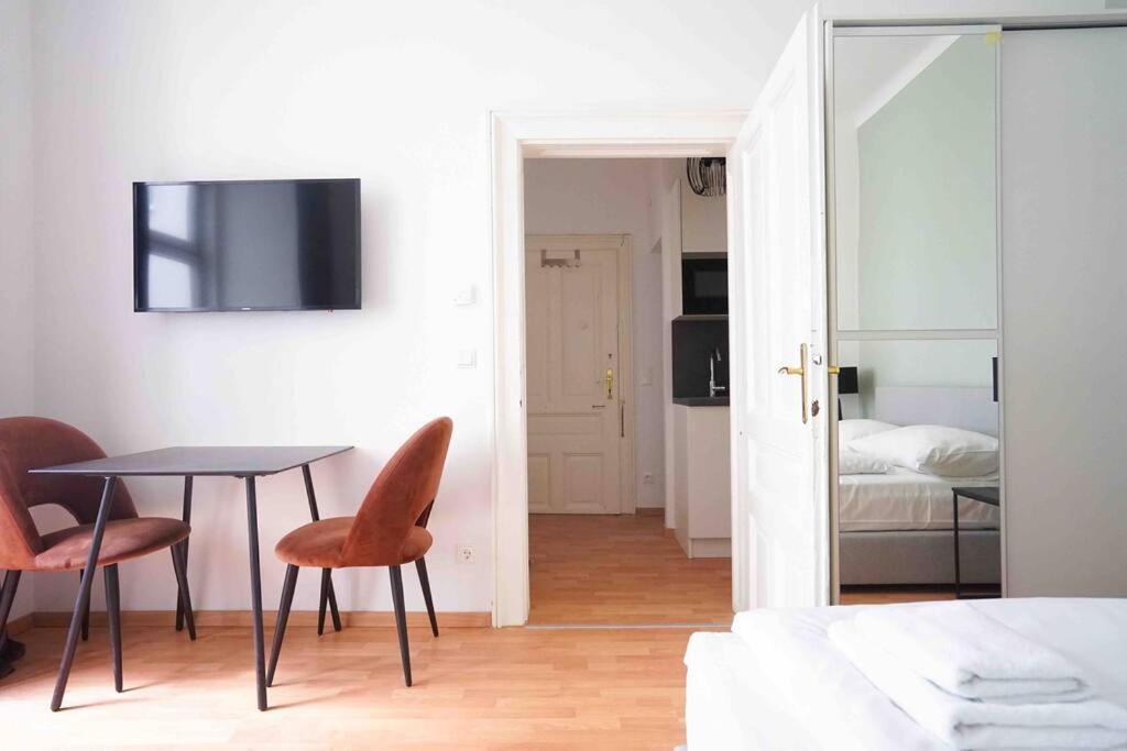 וינה Boutique Suite Near Museum District מראה חיצוני תמונה