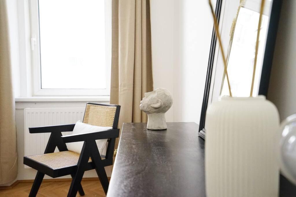 וינה Boutique Suite Near Museum District מראה חיצוני תמונה