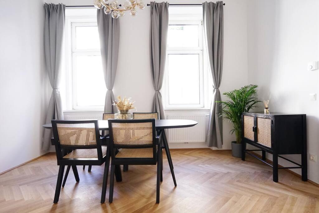 וינה Boutique Suite Near Museum District מראה חיצוני תמונה