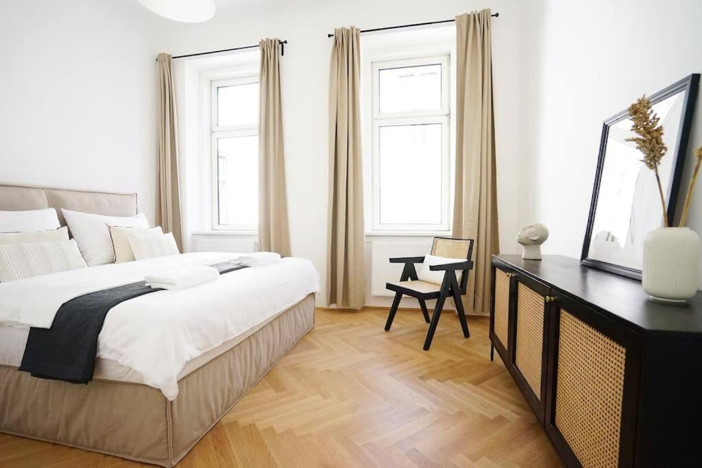 וינה Boutique Suite Near Museum District מראה חיצוני תמונה