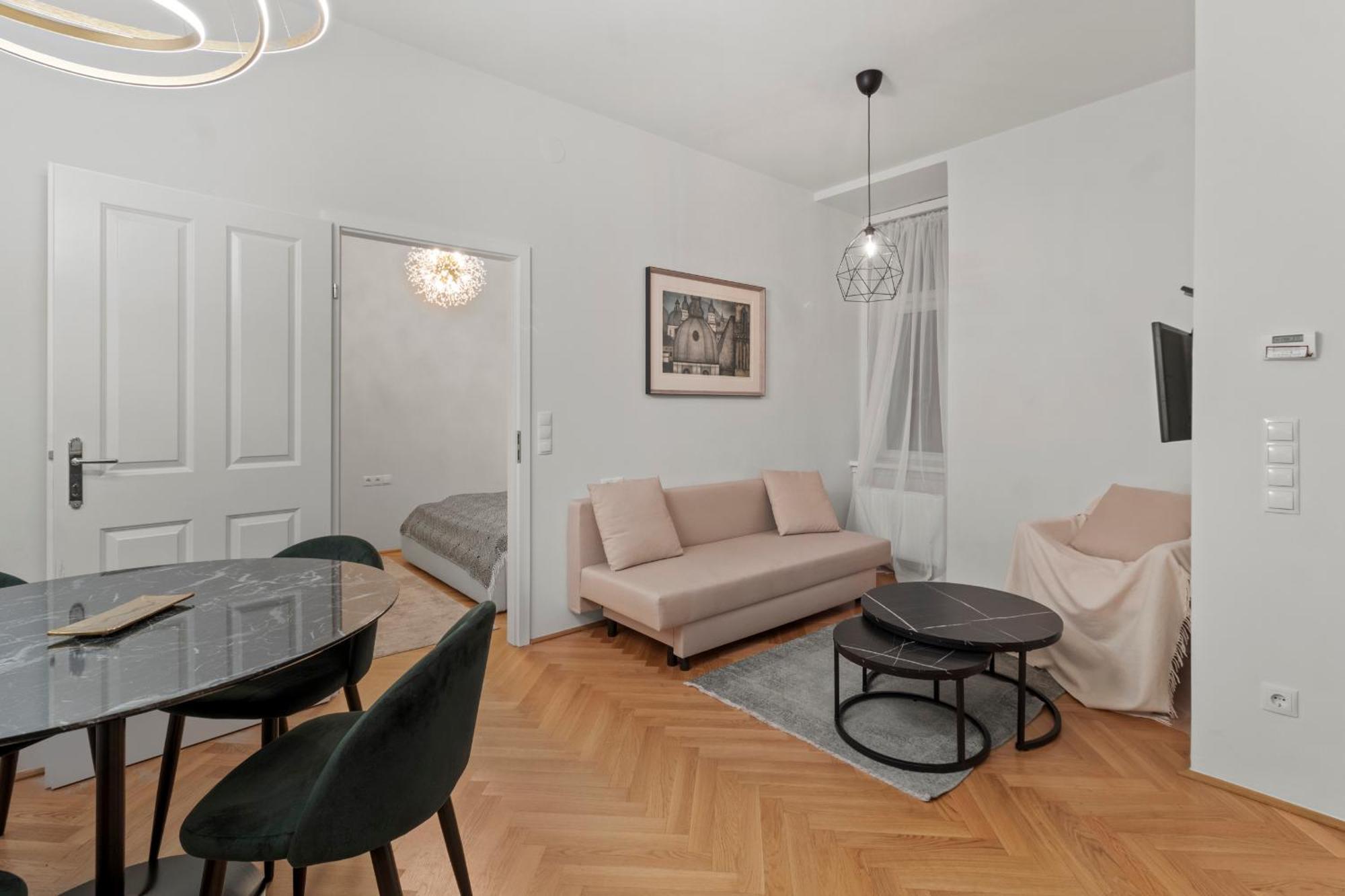 וינה Boutique Suite Near Museum District מראה חיצוני תמונה